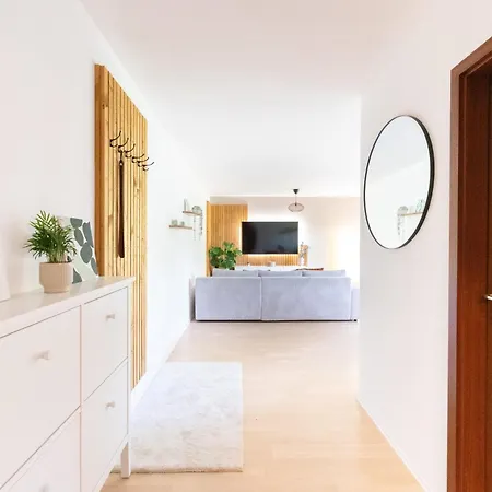 Διαμέρισμα Teck Retreat - Bequeme Mit Balkon Kirchheim unter Teck